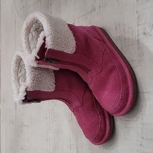 UGG koolaburra girls boot 1